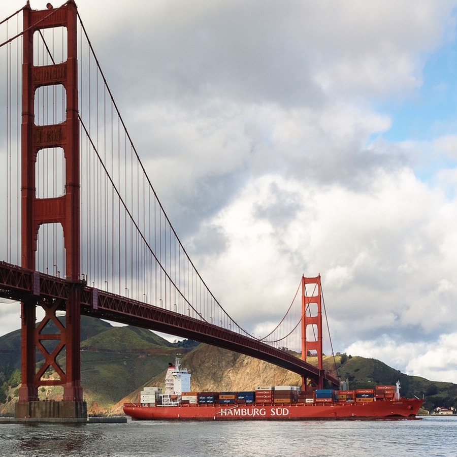 Agencja celna – obsługa ładunków i formalności portowych